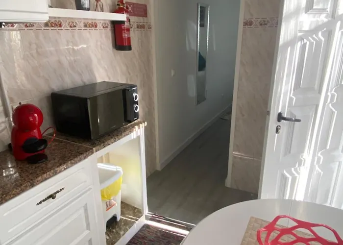 Moradia Ricardo - 民宿 纳扎雷